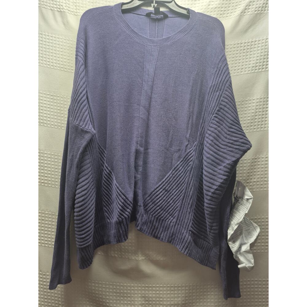 Simply Vera Wang Shirt Women Sz Medium Purple Long Sleeve Pleated Crew Neck 7634